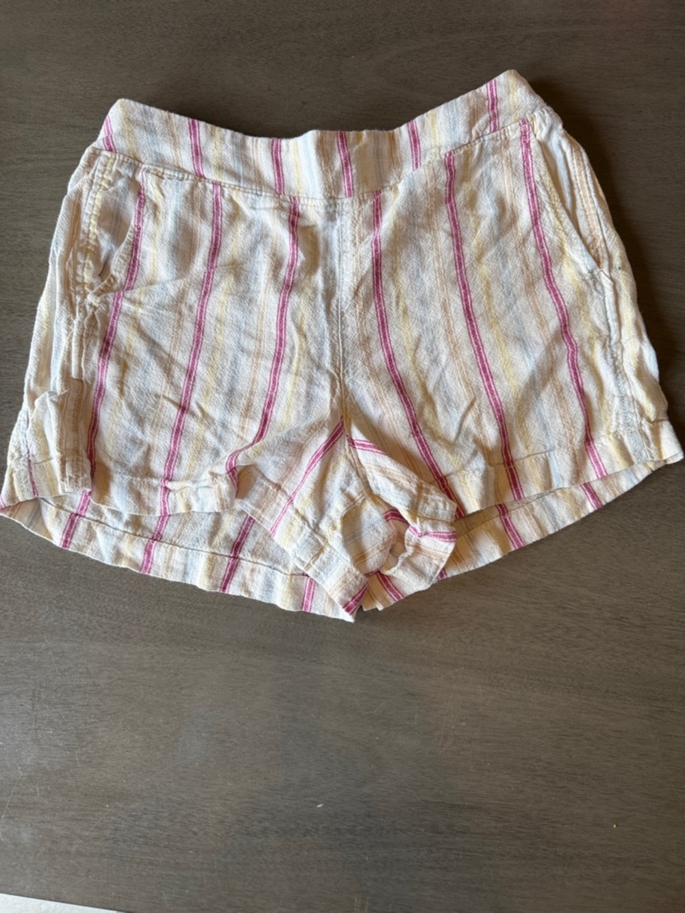 GAP High-Waist White Linen-Blend Shorts with Pink and Yellow Stripes